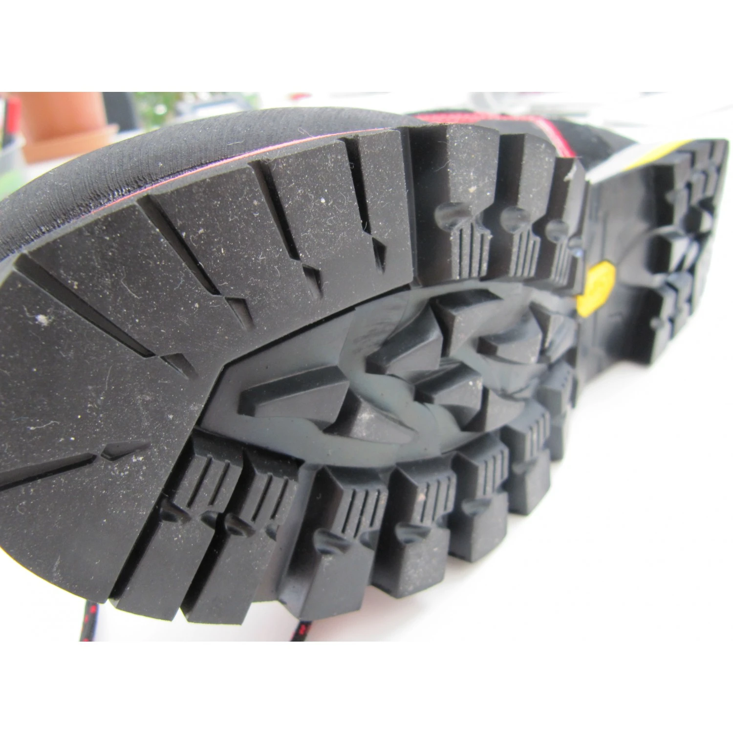 Garmont Dragontail Mnt GTX - Approach Shoes 11 Garmont Dragontail Mnt GTX - Approach Shoes - Image 11